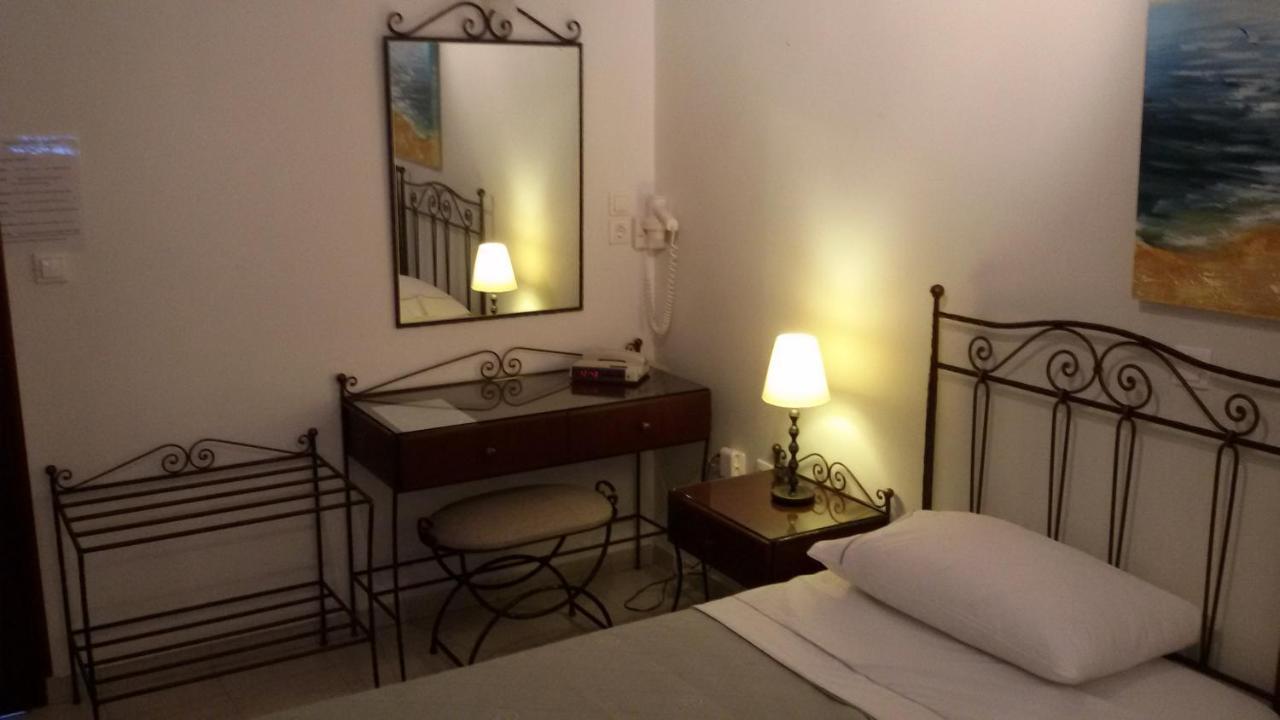 Sunset Studios And Apartments For Adults Over 21 Only Náusza Kültér fotó