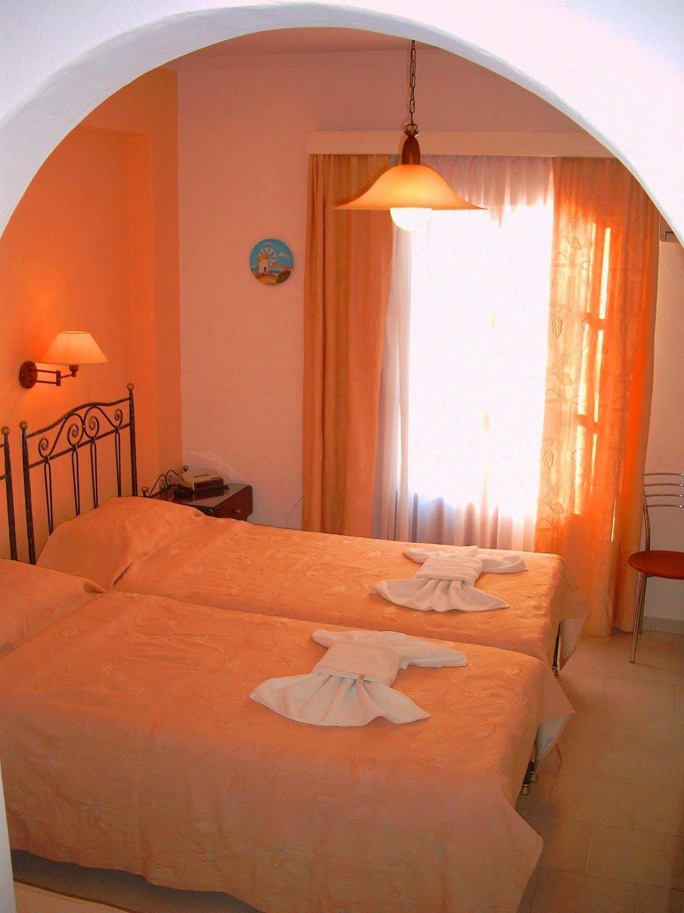 Sunset Studios And Apartments For Adults Over 21 Only Náusza Kültér fotó