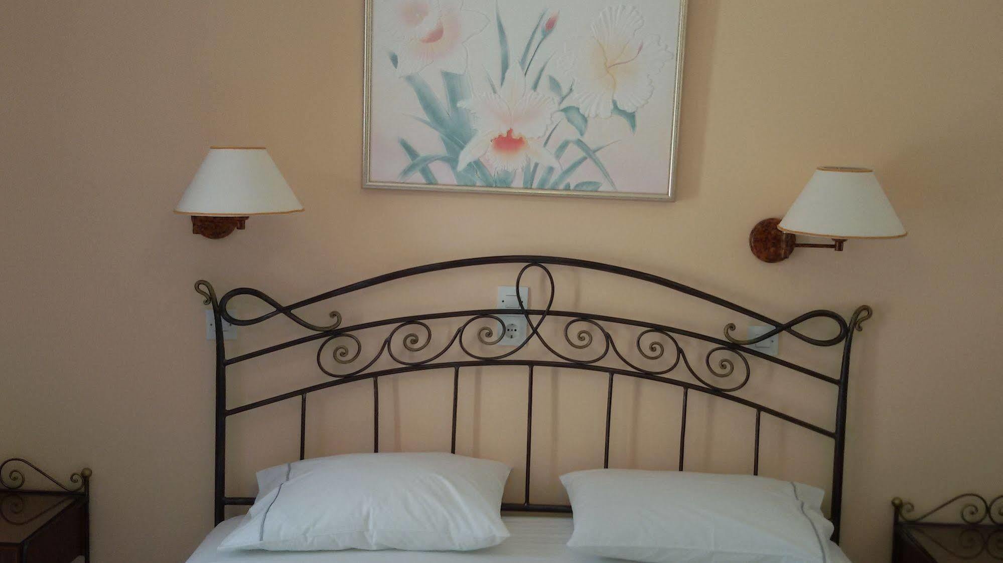 Sunset Studios And Apartments For Adults Over 21 Only Náusza Kültér fotó