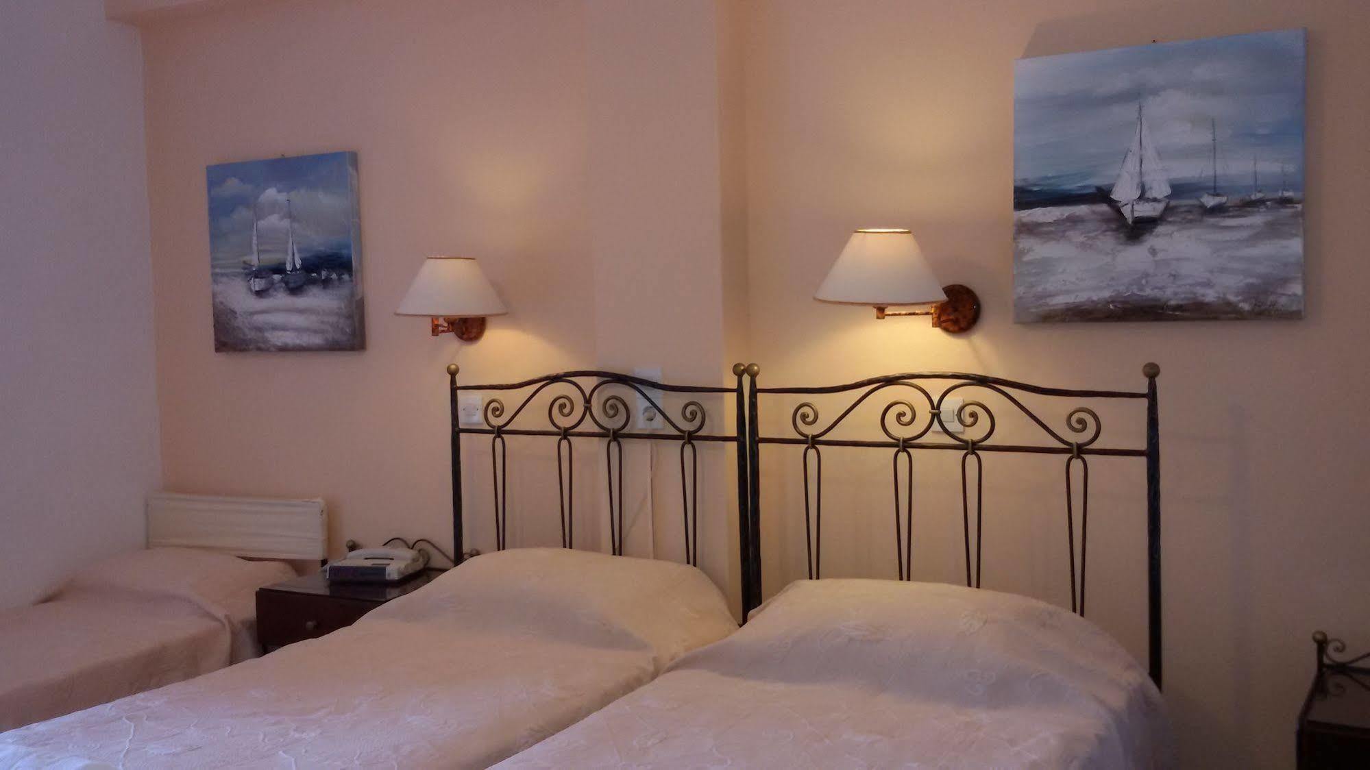 Sunset Studios And Apartments For Adults Over 21 Only Náusza Kültér fotó